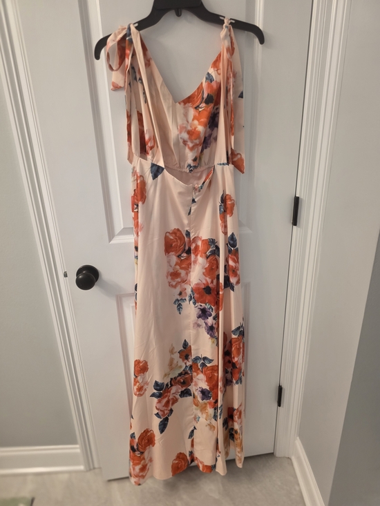 None Dresses & Skirts - Peach Floral Tie-Shoulder Maxi Size Large